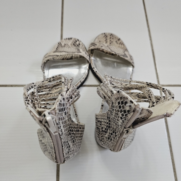 Alba - Picture 6 of 9